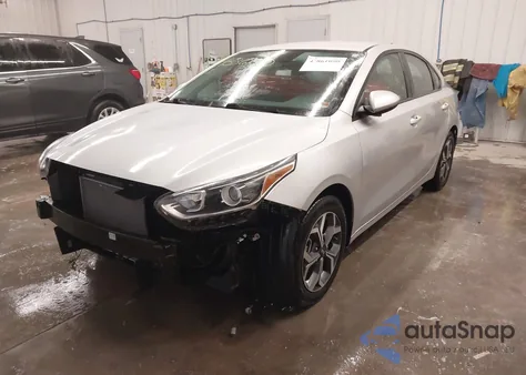 2021 Kia Forte Lxs из США, поврежденный, VIN 3KPF24AD7ME333788